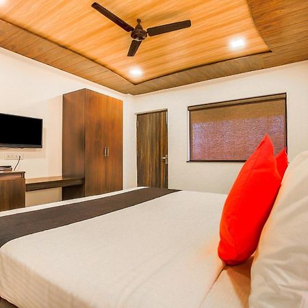 Capital O 18910 La Gracia Resort Morjim Extérieur photo
