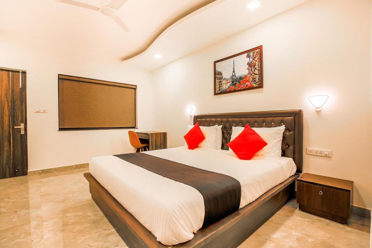 Capital O 18910 La Gracia Resort Morjim Extérieur photo