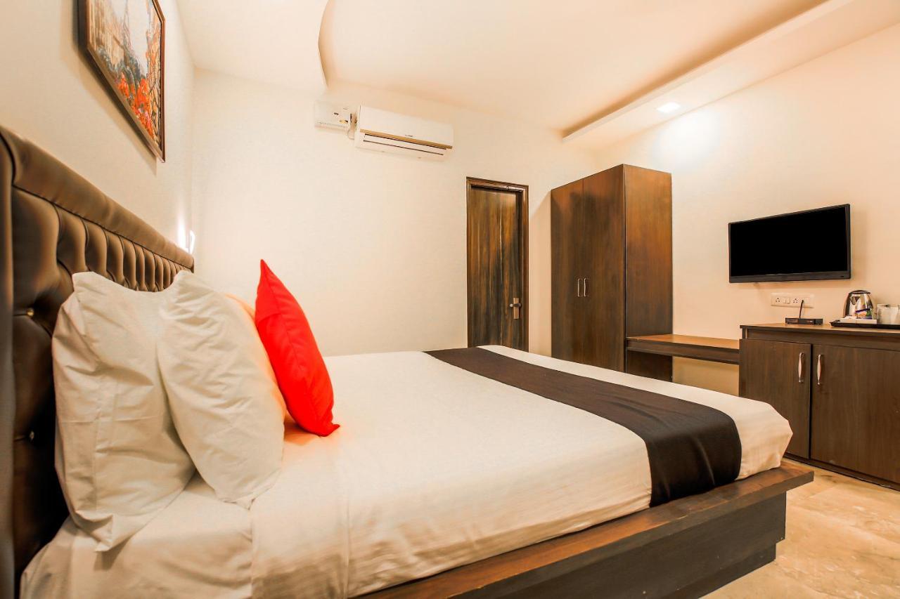 Capital O 18910 La Gracia Resort Morjim Extérieur photo